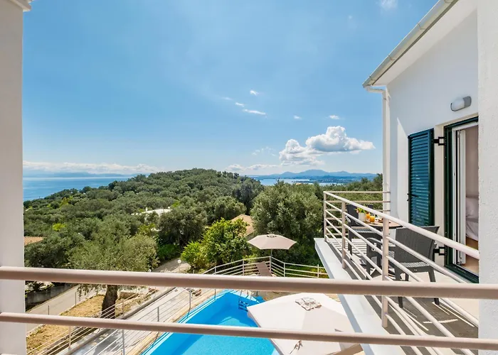 Villa Elli Epavlis Private Pool Starlink Wifi Near Barbati Spartylas