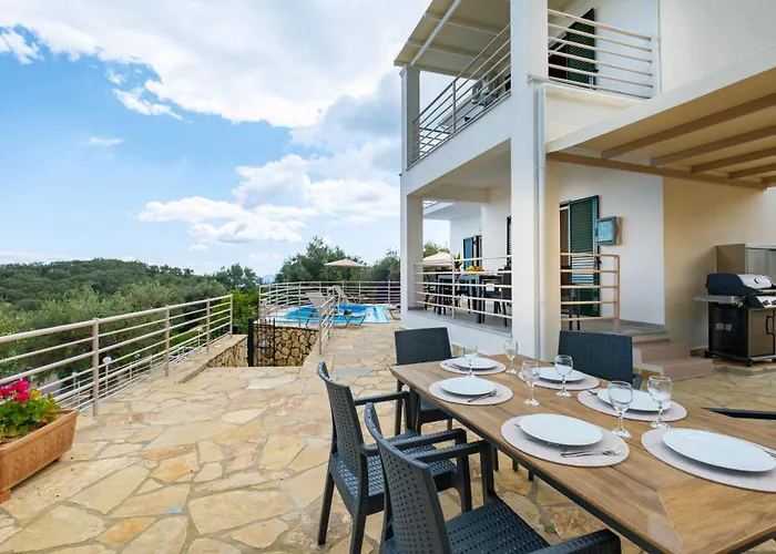 Elli Epavlis Private Pool Starlink Wifi Near Barbati Spartylas