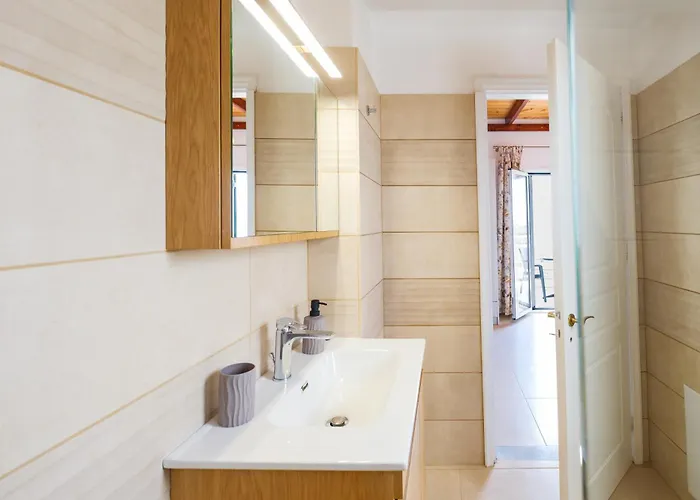 Elli Epavlis Private Pool Starlink Wifi Near Barbati